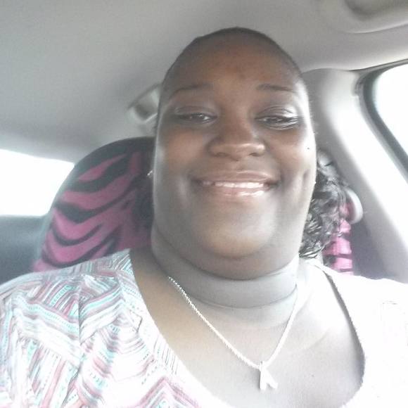 Meet your Posher, Antionette - Picture 1 of 1